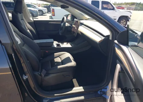 2024 Tesla Model Y Long Range Dual Motor All-Wheel Drive/Rwd из США, поврежденный, VIN 7SAYGDEDXRF050391